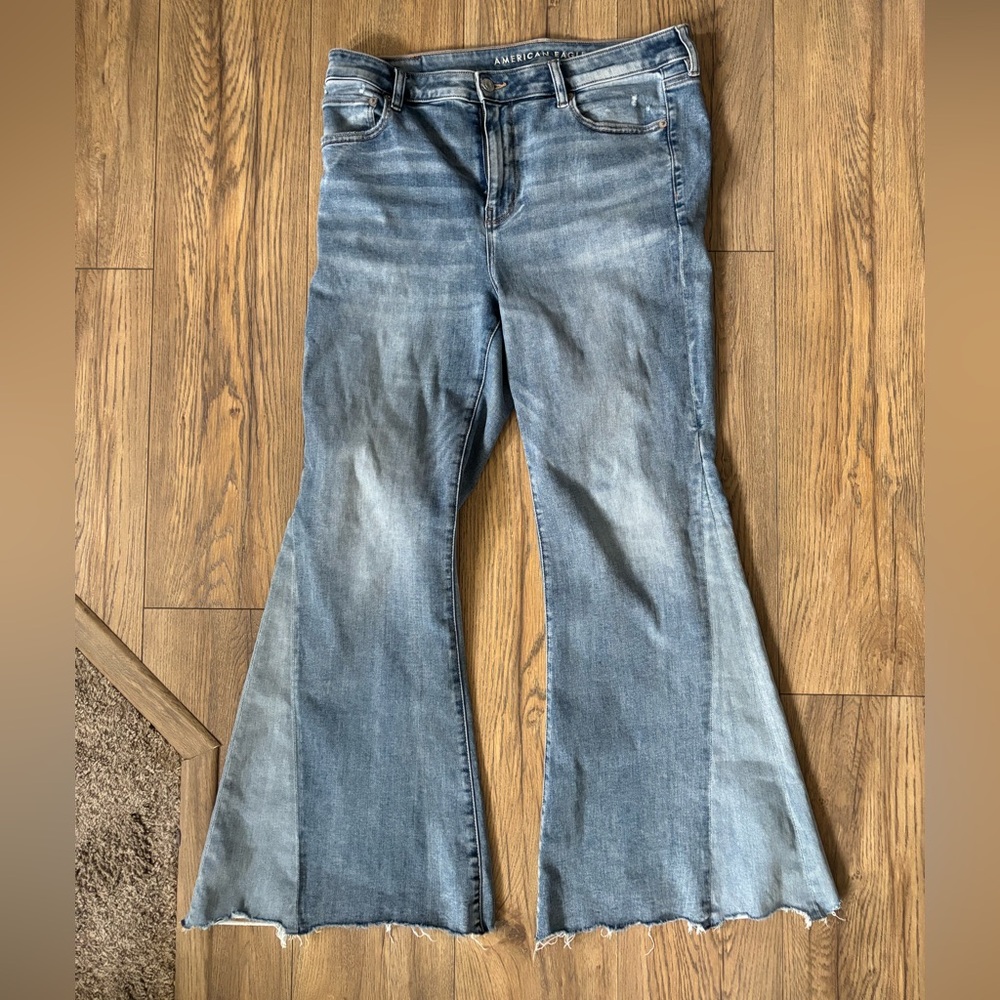 American Eagle Festival Flare jeans 16R
